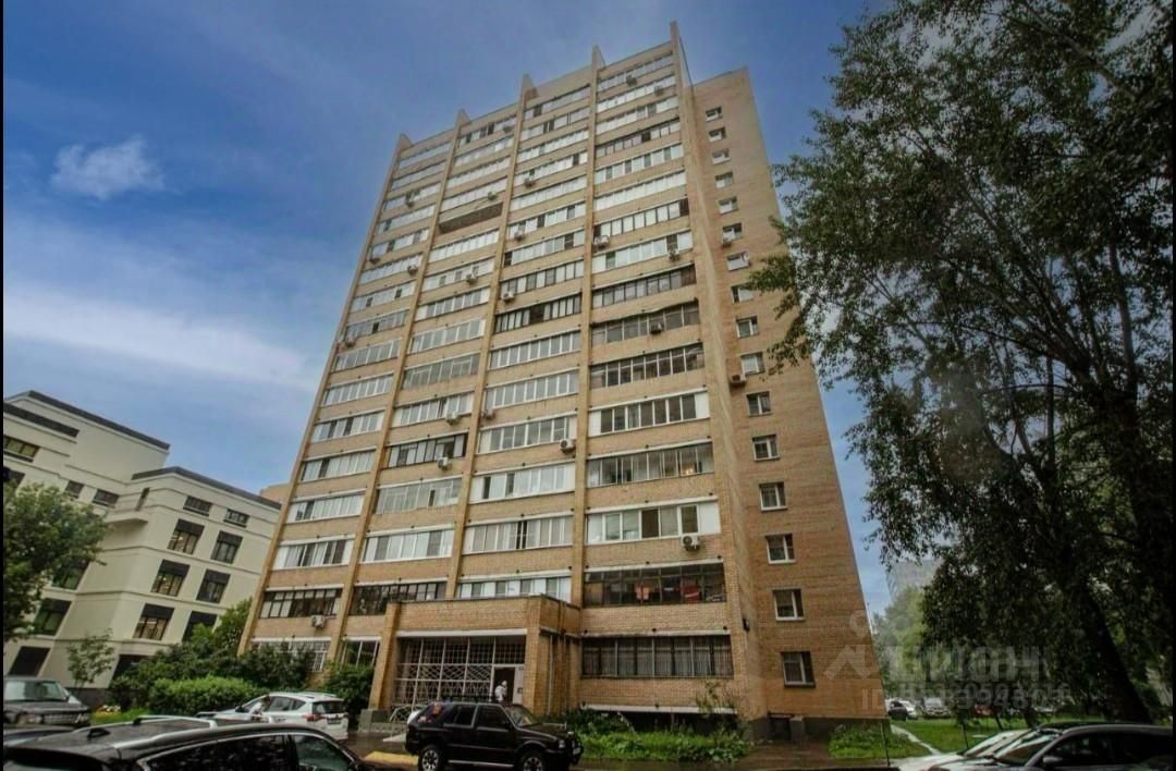 Продажа 2-комн квартиры на вторичном рынке улица Малышева, 32