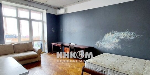2-комн квартира улица Бориса Галушкина,  д. 15