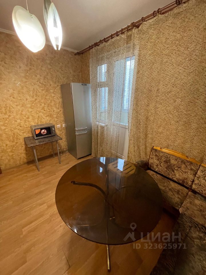 Продажа 2-комн квартиры на вторичном рынке Химки, Молодежная улица, 74