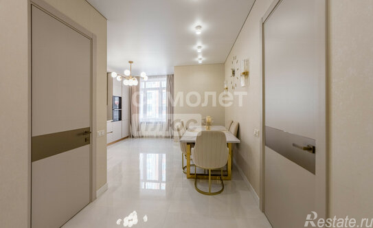 Продажа 3-комн квартиры на вторичном рынке Обуховской обороны пр-кт,  д. 70 к4 с1