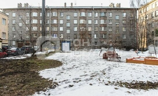 Продажа 3-комн квартиры на вторичном рынке Ломаная улица,  д. 6