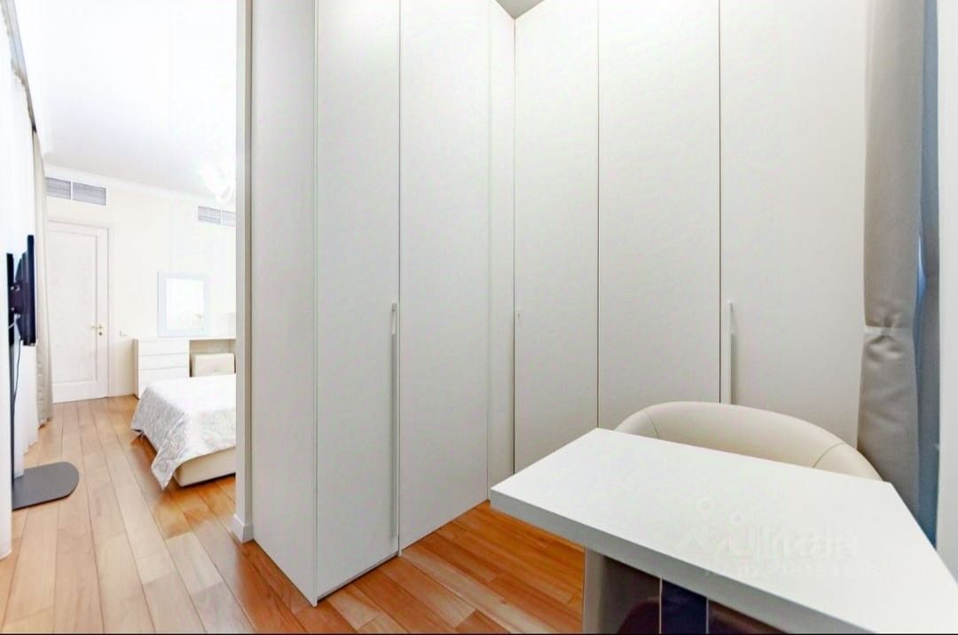 Продажа 4-комн квартиры на вторичном рынке Большая Грузинская улица, 69