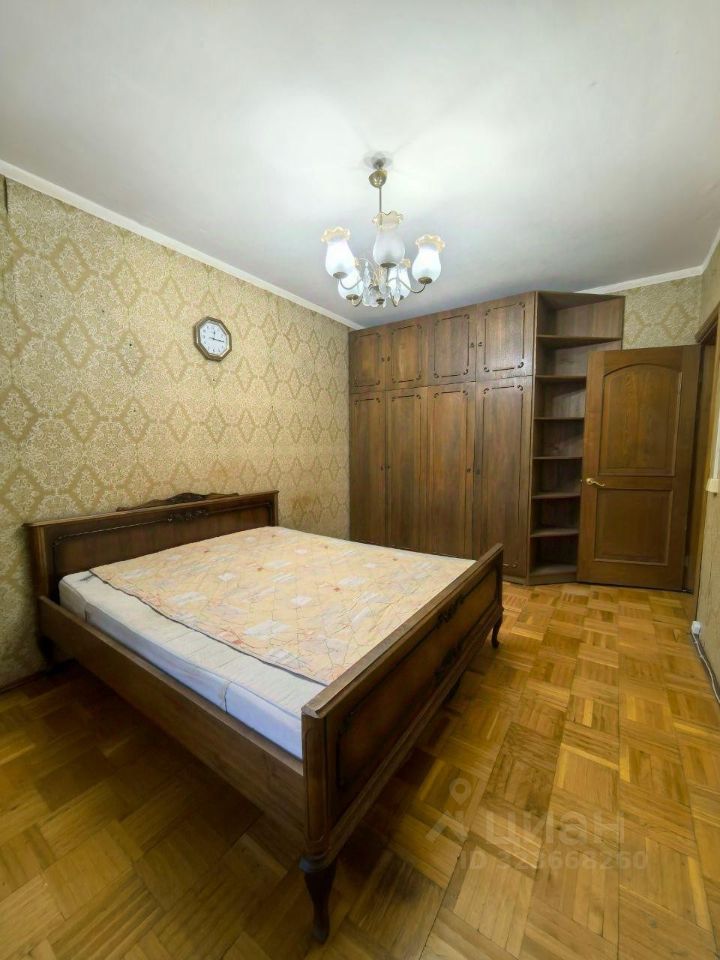 Продажа 3-комн квартиры на вторичном рынке Можайское шоссе, 17