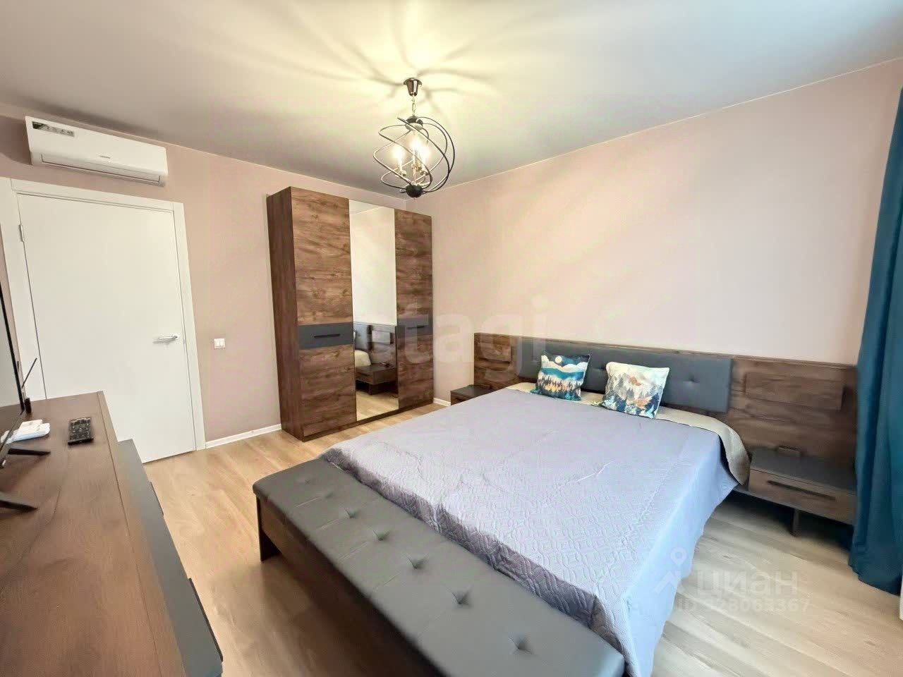 Аренда 3-комн квартиры на вторичном рынке улица Михайлова, 30Ак4