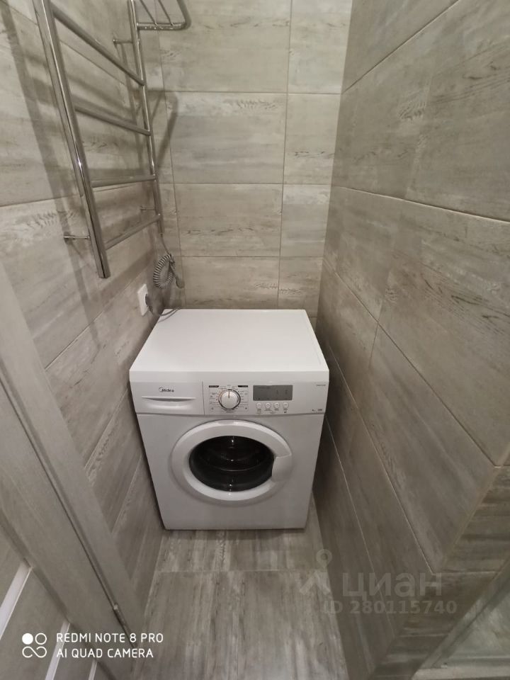 Продажа 1-комн квартиры на вторичном рынке Лиственная улица, 18к1