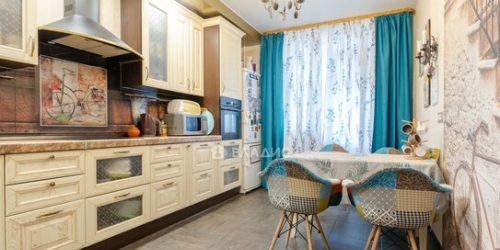 3-комн квартира Петергоф г, Чичеринская ул,  д. 2