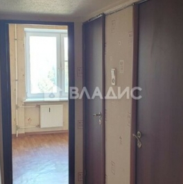 Продажа 1-комн квартиры на вторичном рынке проспект Славы,  д. 43/49