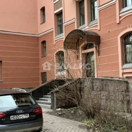 Продажа 3-комн квартиры на вторичном рынке Малодетскосельский пр-кт,  д. 28А