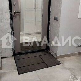 Продажа 3-комн квартиры на вторичном рынке ул Комдива Орлова,  д. 4