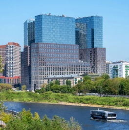 Продажа 4-комн квартиры на вторичном рынке Причальный проезд,  д. 10