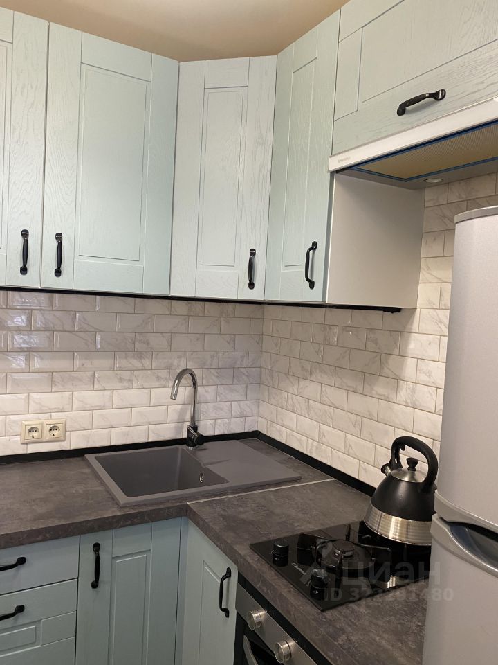 Продажа 1-комн квартиры на вторичном рынке улица Федора Полетаева, 32К3