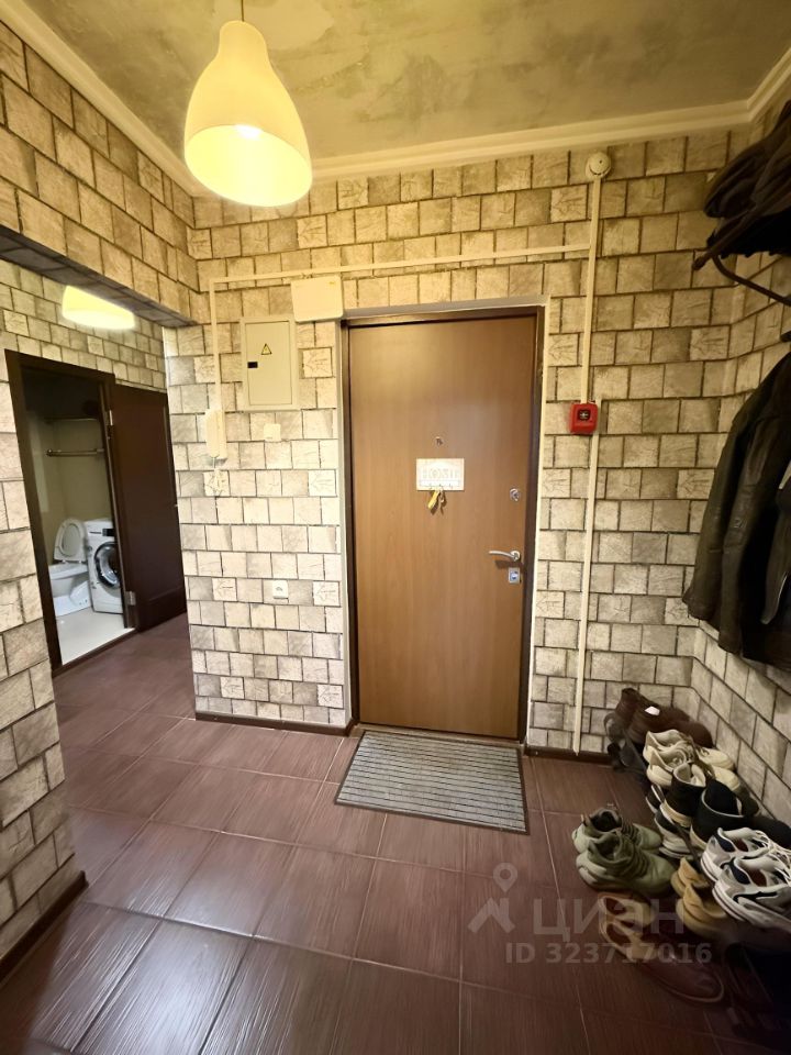 Продажа 2-комн квартиры на вторичном рынке улица Лобачевского, 43