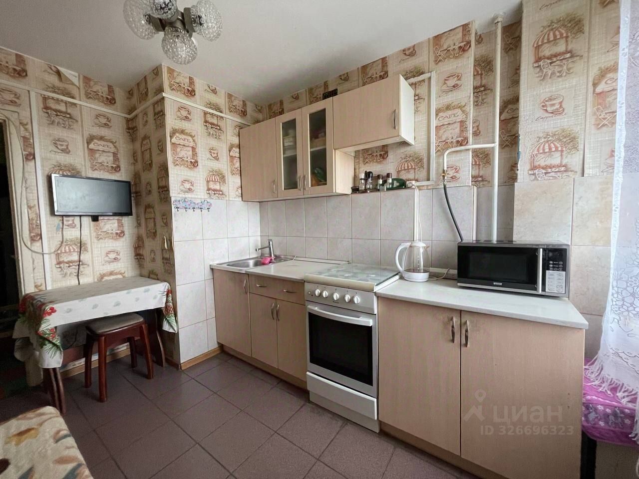 Продажа 2-комн квартиры на вторичном рынке Пражская улица, 27