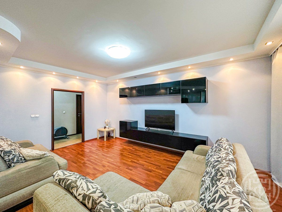 Продажа 3-комн квартиры на вторичном рынке Выборгское шоссе, 27к3