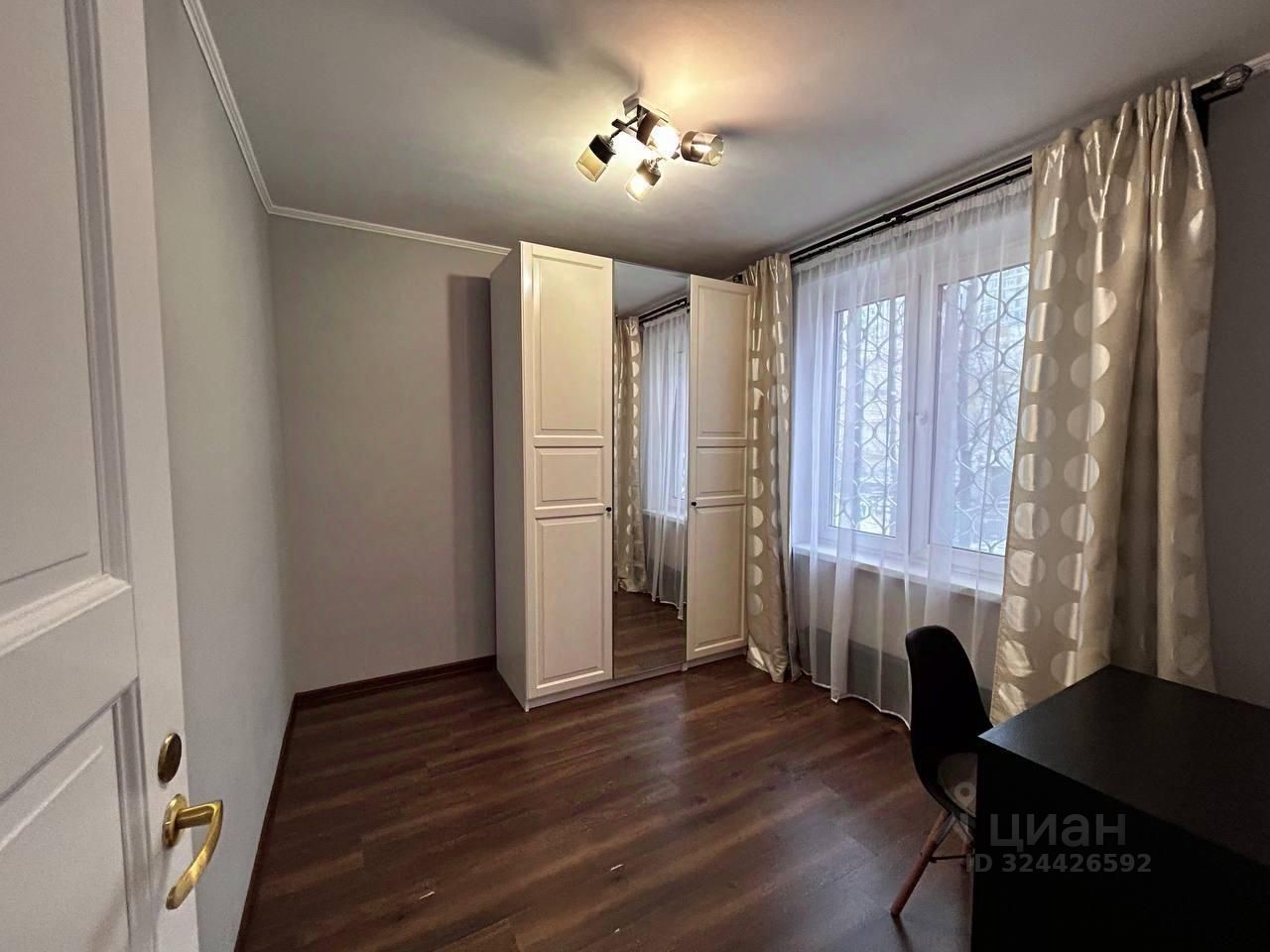 Аренда 3-комн квартиры на вторичном рынке Сиреневый бульвар, 71К2