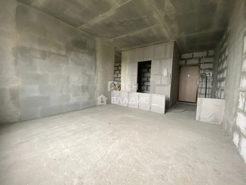 Продажа 1-комн квартиры на вторичном рынке Свердловский, улица Алексея Короткова,  д. 1