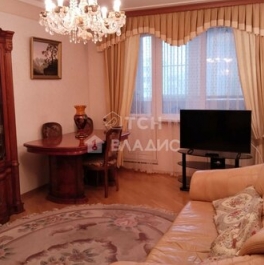 Продажа 3-комн квартиры на вторичном рынке Кировоградская улица,  д. 2