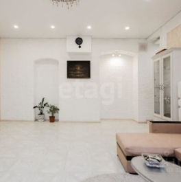 Продажа 3-комн квартиры на вторичном рынке Кирочная улица,  д. 47