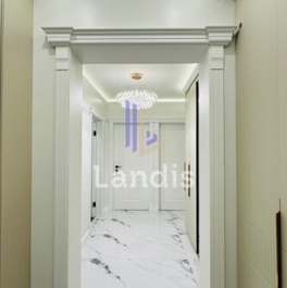 Продажа 3-комн квартиры на вторичном рынке Новороссийская улица,  д. 27