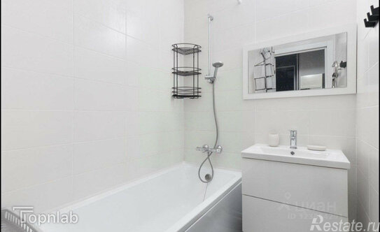 Продажа 2-комн квартиры на вторичном рынке Бугры, Гаражный проезд,  д. 27,  к. 1