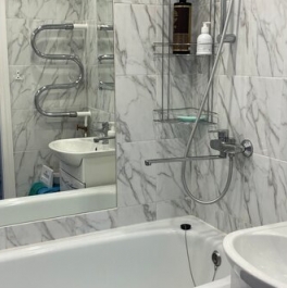 Продажа 2-комн квартиры на вторичном рынке Школьная улица,  д. 126 к2