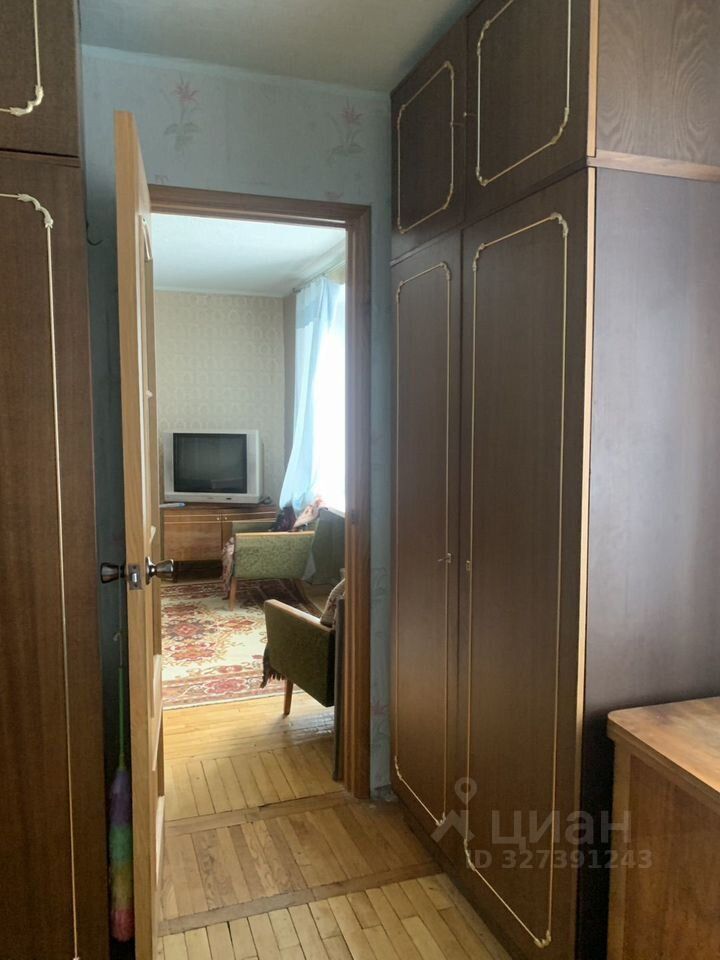 Продажа 3-комн квартиры на вторичном рынке пос. Металлострой, улица Богайчука, 4