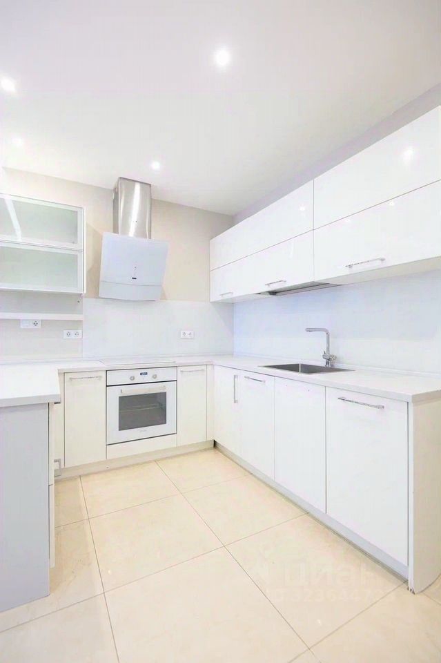 Продажа 2-комн квартиры на вторичном рынке д. Юкки, улица Тенистая, 7