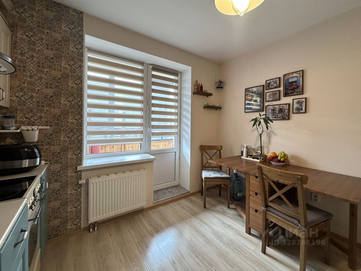 Продажа 2-комн квартиры на вторичном рынке Кудрово г., улица Пражская, 14