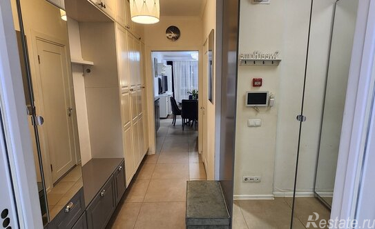 Продажа 4-комн квартиры на вторичном рынке Варшавское ш,  д. 141 к9