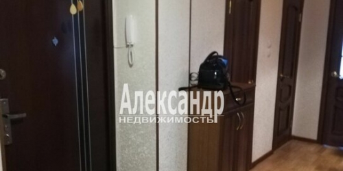 2-комн квартира улица Варвары Петровой,  д. 6