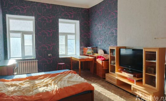 Продажа 3-комн квартиры на вторичном рынке улица Черняховского,  д. 1/63