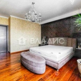 Продажа 5-комн квартиры на вторичном рынке Молодогвардейская улица,  д. 15