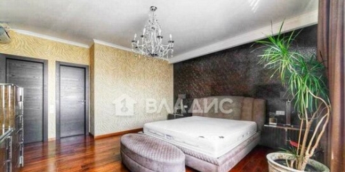 5-комн квартира Молодогвардейская улица,  д. 15