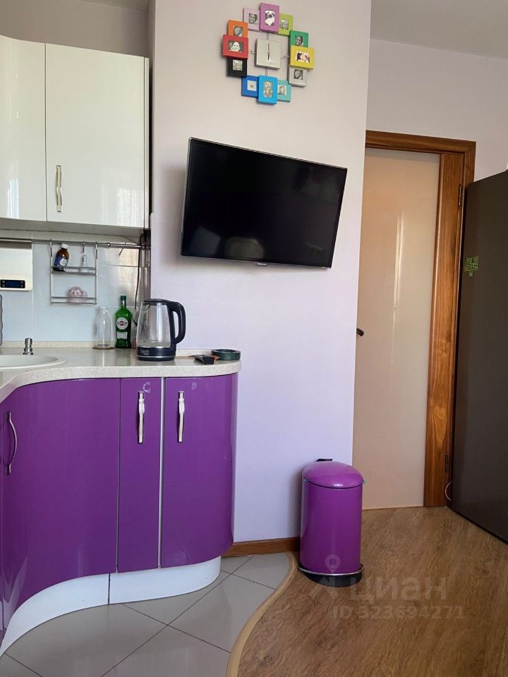 Продажа 3-комн квартиры на вторичном рынке улица Авиаторов, 20