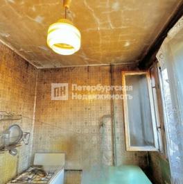 Продажа 3-комн квартиры на вторичном рынке Луначарского пр-кт,  д. 80 к4