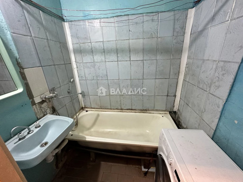 Продажа 1-комн квартиры на вторичном рынке Любучаны, ул. Заводская,  д. 10