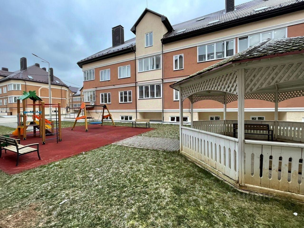 Продажа 1-комн квартиры на вторичном рынке с. Павловская Слобода, улица Озерная,  д. 6