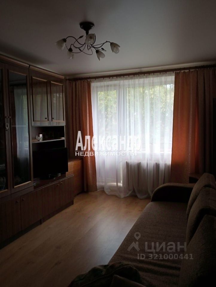 Продажа 2-комн квартиры на вторичном рынке пос. Молодцово, 5