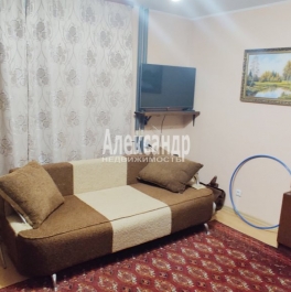 Продажа 1-комн квартиры на вторичном рынке Красное Село г., Красногородская ул. ,  д. 13