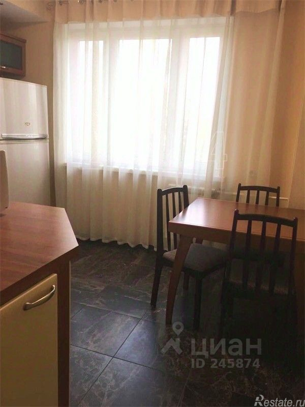 Аренда 3-комн квартиры на вторичном рынке Первомайская Нижн. ул,  д. 53