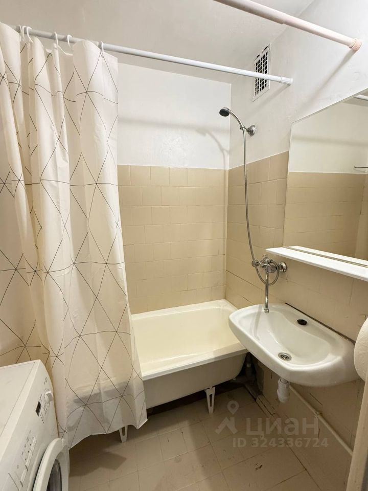 Аренда 1-комн квартиры на вторичном рынке Брестский бульвар, 11/36