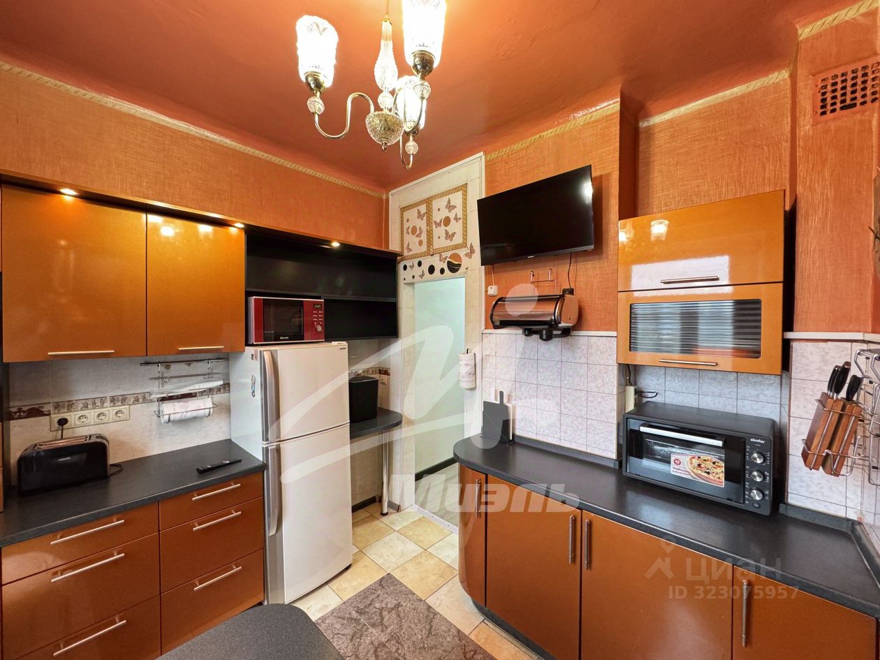 Продажа 3-комн квартиры на вторичном рынке Большая Филевская улица, 21к2