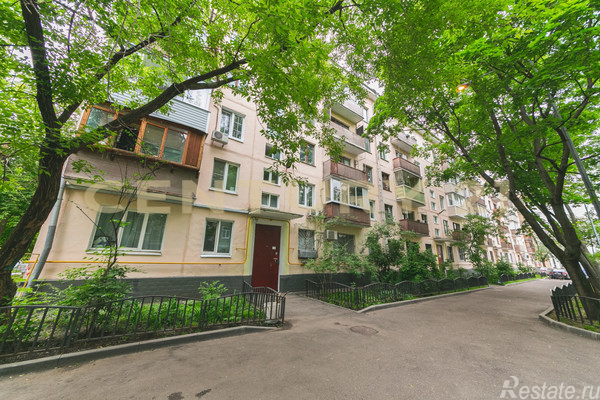 Продажа 2-комн квартиры на вторичном рынке Татарская ул,  д. 1к7