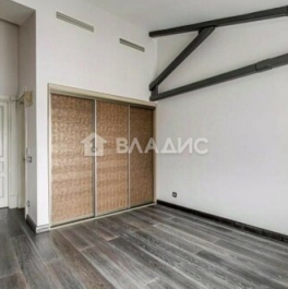 Продажа 10-комн квартиры на вторичном рынке Композиторская улица