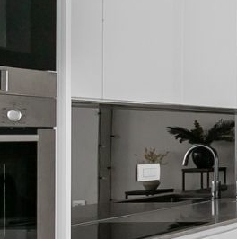 Продажа 2-комн квартиры на вторичном рынке 1-й Красногвардейский проезд, 22с2