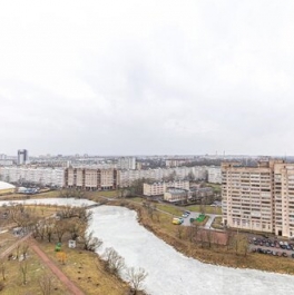 Продажа 3-комн квартиры на вторичном рынке улица Добровольцев,  д. 2