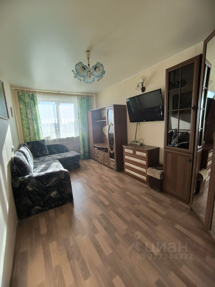 Продажа 2-комн квартиры на вторичном рынке Красное Село, Геологическая улица, 75к2