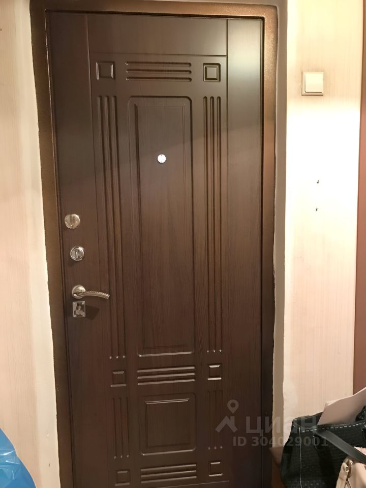 Продажа 2-комн квартиры на вторичном рынке Новоясеневский проспект, 12К1