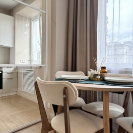 Продажа 1-комн квартиры на вторичном рынке улица Фрунзе,  д. 10