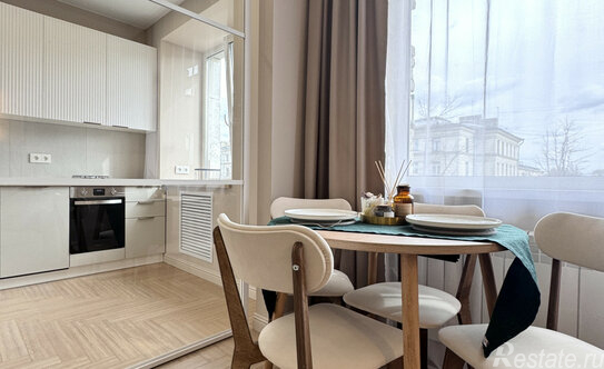 Продажа 1-комн квартиры на вторичном рынке улица Фрунзе,  д. 10